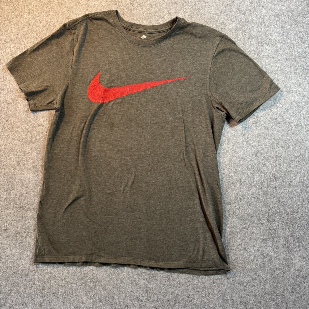 Nike The Nike Tee T-Shirt Large Gray Red Swoosh Graphic Athletic Cut‎